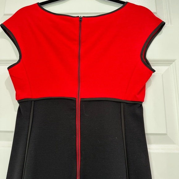 Elegant Red and Black Dress - Picture 6 of 7